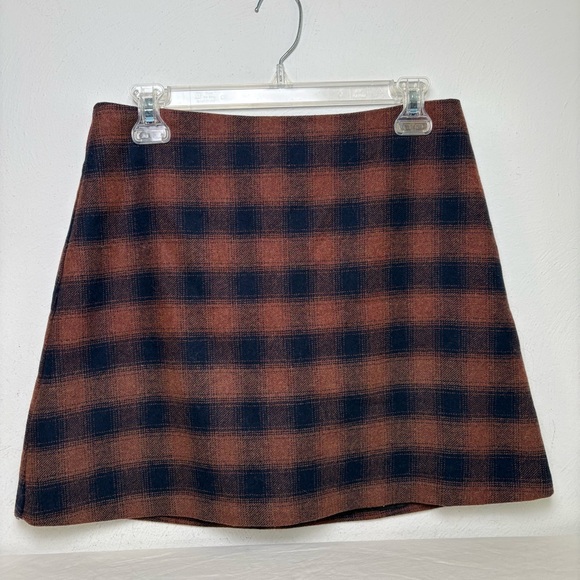 WILFRED Aritzia Cashmere Wool Blend Classic Mini Skirt Navy/Rust Buffalo Plaid - Picture 9 of 9